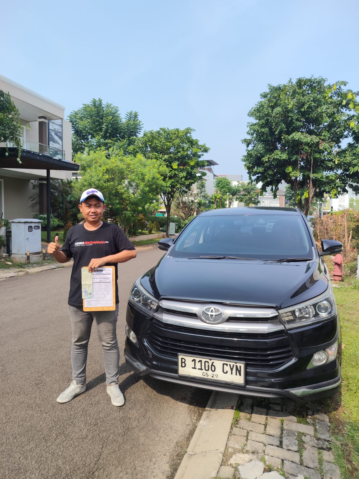 Pengiriman Mobil Baru ke Rumah