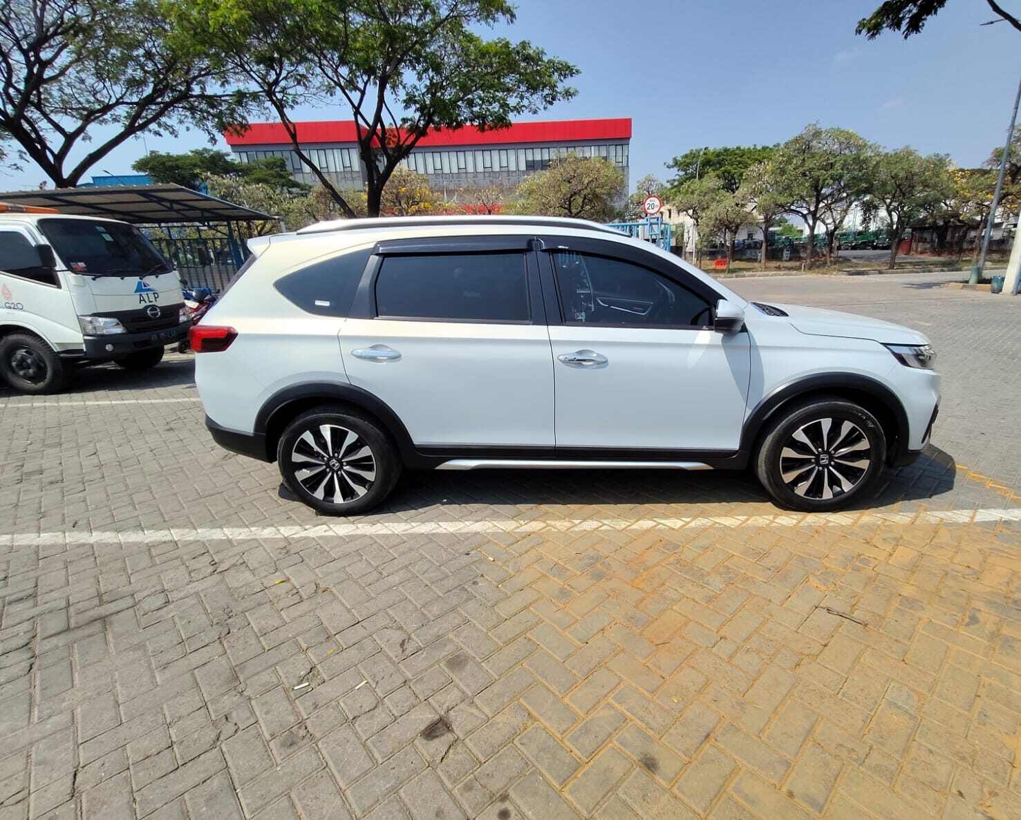 Kirim Mobil Balikpapan ke Lampung