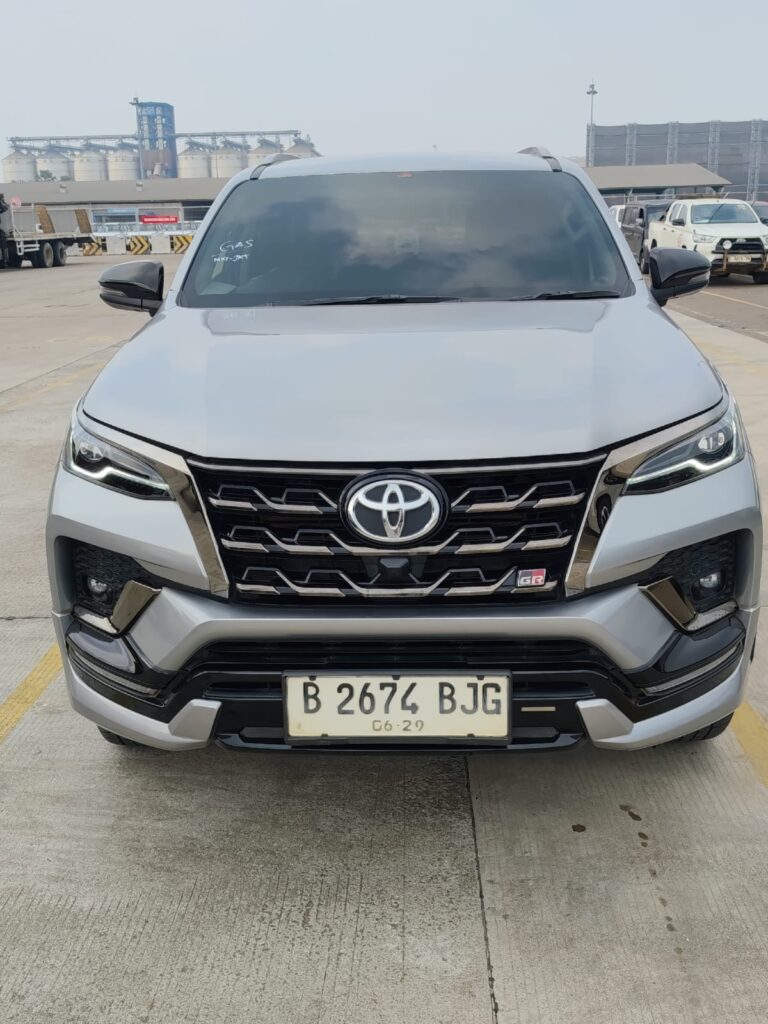 Jasa Kirim Mobil Toyota Fortuner ke Tangerang