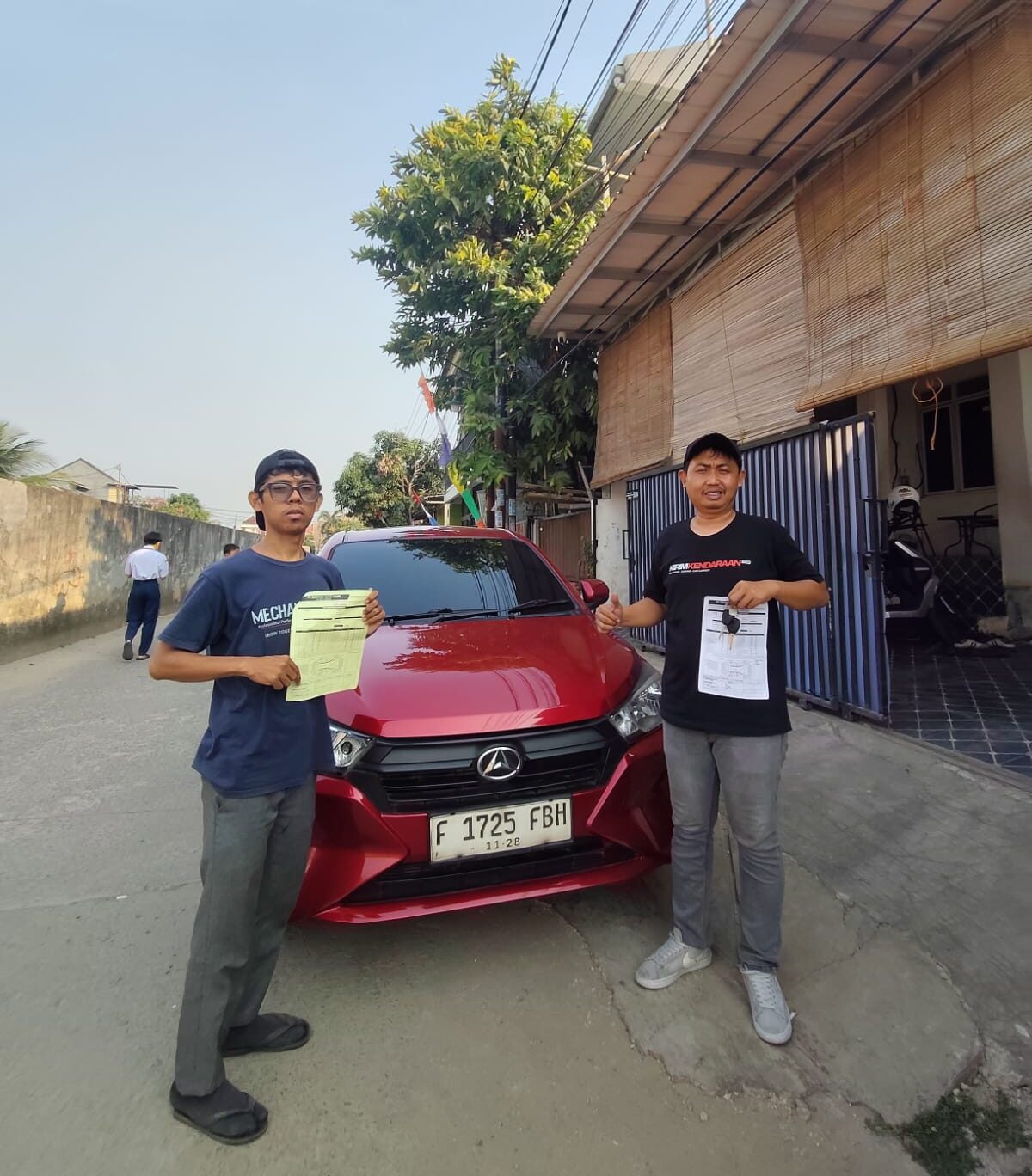 Kirim Mobil Daihatsu Ayla Tujuan Makassar